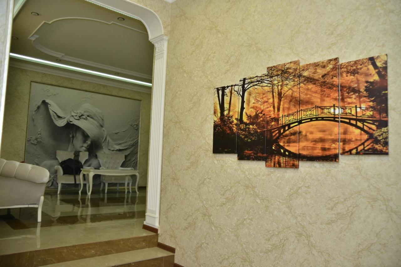 Khrchit Hotel Martuni Ngoại thất bức ảnh