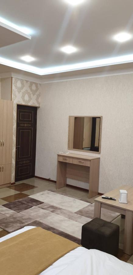 Khrchit Hotel Martuni Ngoại thất bức ảnh
